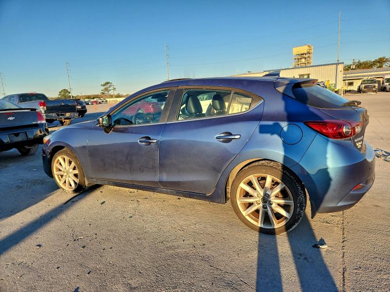 Фото 2 - MAZDA 3