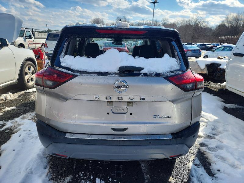 Фото 6 - NISSAN ROGUE