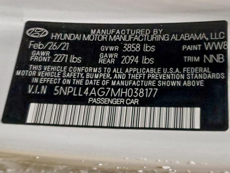 Фото 12 - HYUNDAI ELANTRA