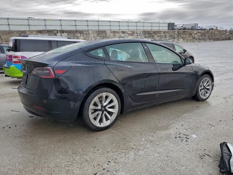 Фото 3 - TESLA MODEL 3