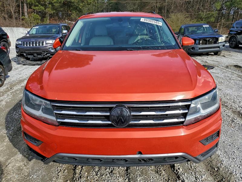 VOLKSWAGEN TIGUAN 2019 VIN 3VV3B7AX1KM094225