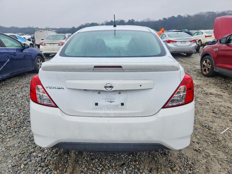 Фото 6 - NISSAN VERSA