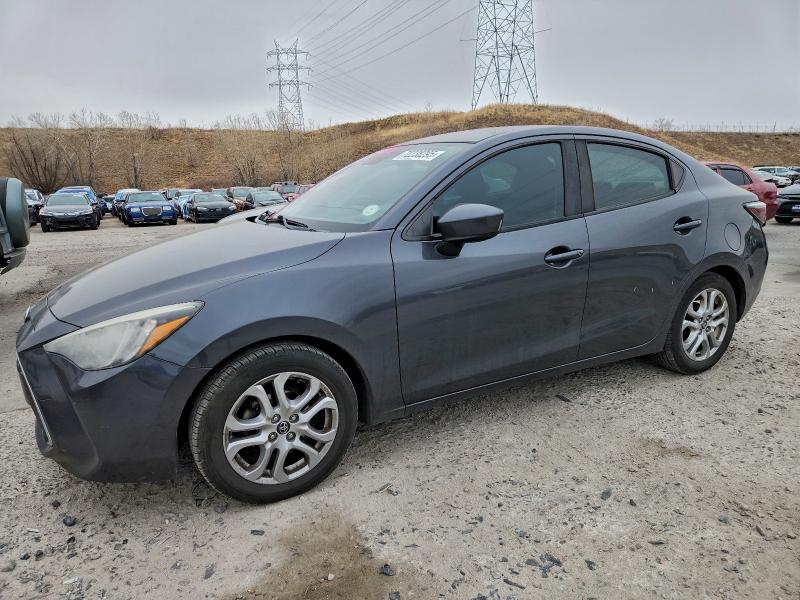 Фото 1 - TOYOTA YARIS