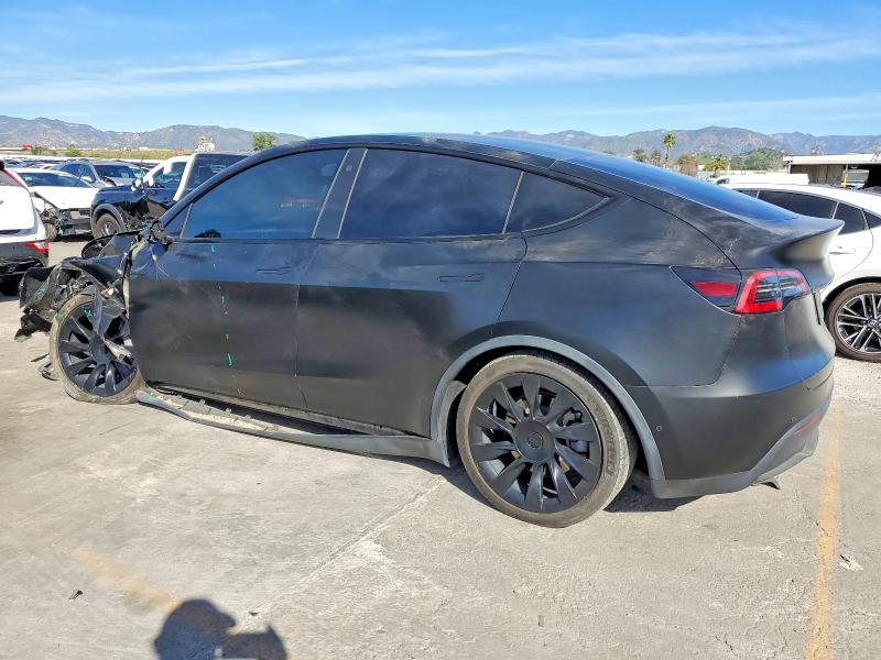 Фото 2 - TESLA MODEL Y