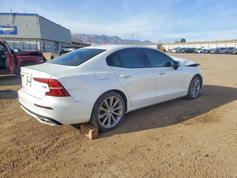 Фото 3 - VOLVO S60