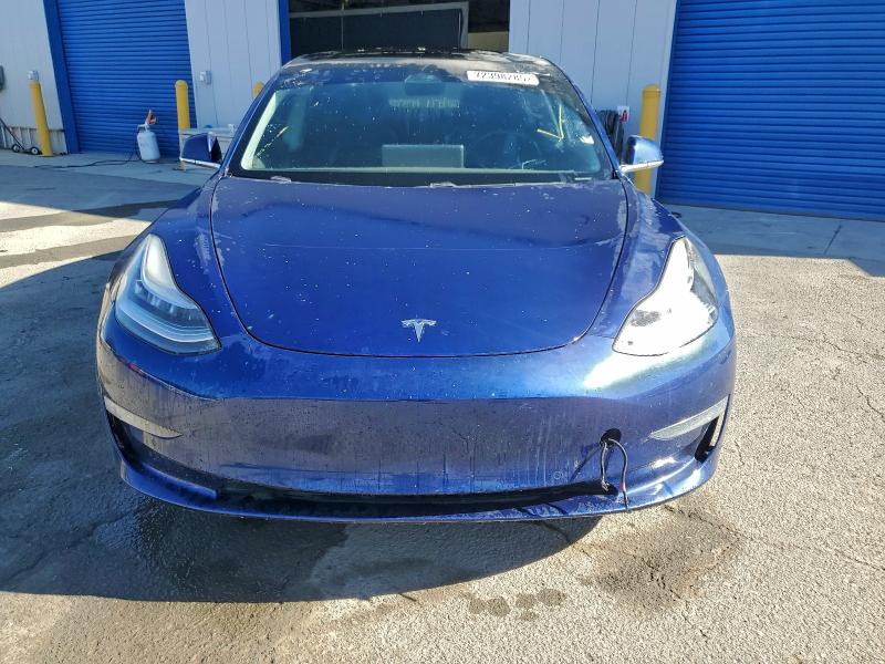 Фото 5 - TESLA MODEL 3