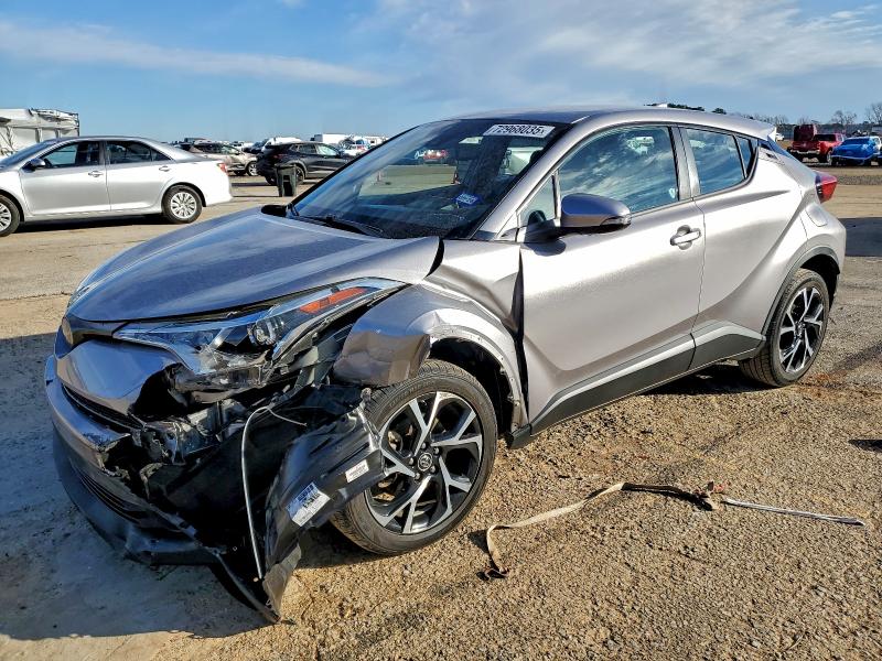 Фото 1 - TOYOTA C-HR