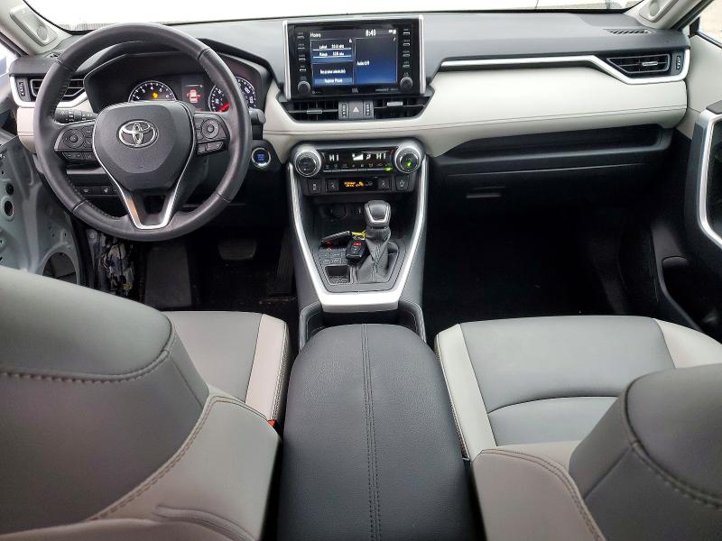 Фото 8 - TOYOTA RAV4