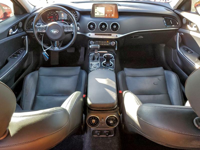 Фото 8 - KIA STINGER