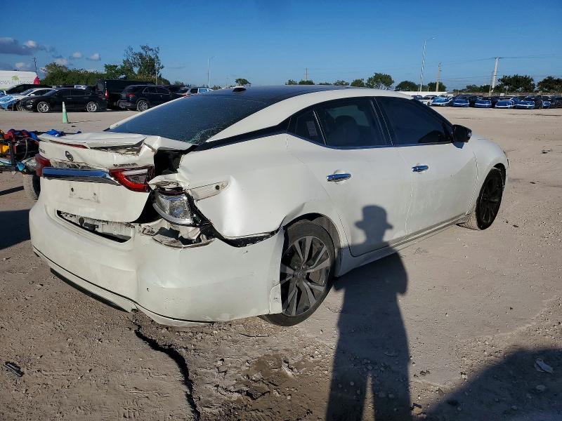 Фото 3 - NISSAN MAXIMA