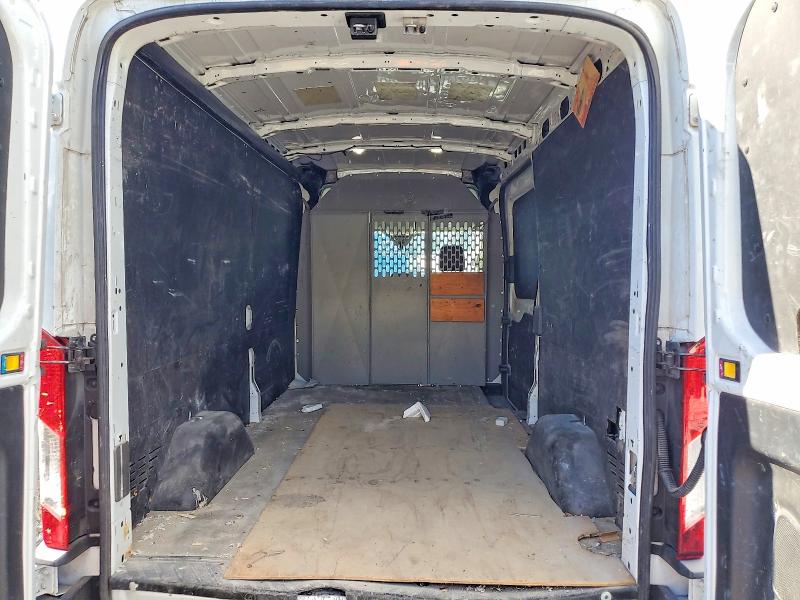 Фото 10 - FORD TRANSIT