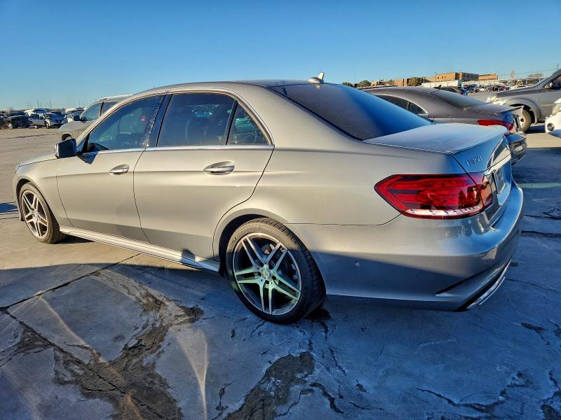 Фото 2 - MERCEDES-BENZ E-CLASS