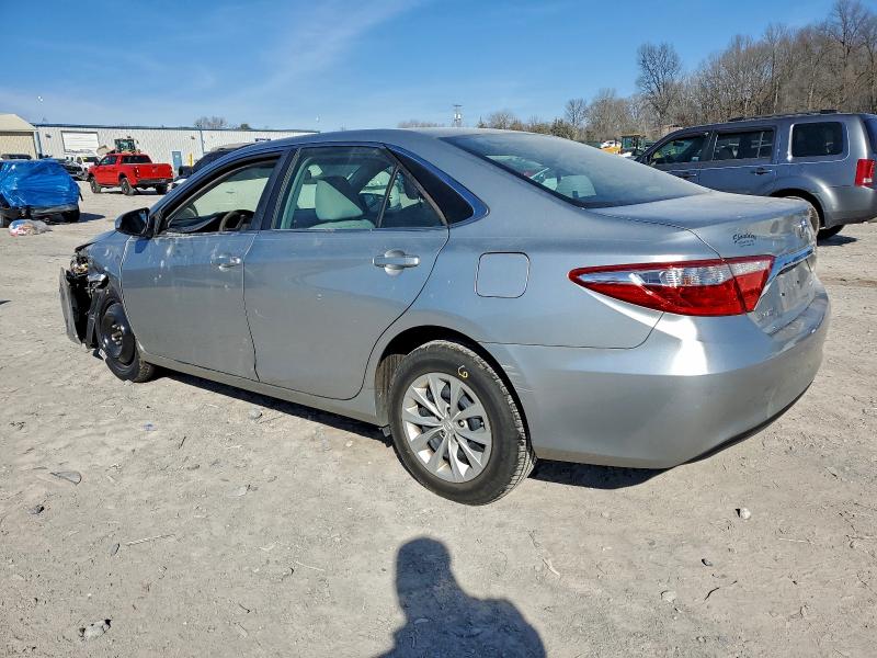 Фото 2 - TOYOTA CAMRY