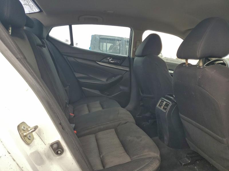 Фото 10 - NISSAN MAXIMA