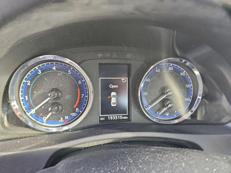 Фото 9 - TOYOTA COROLLA