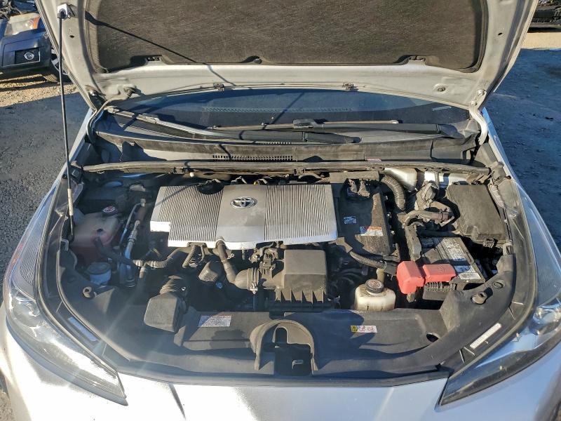 Фото 11 - TOYOTA PRIUS