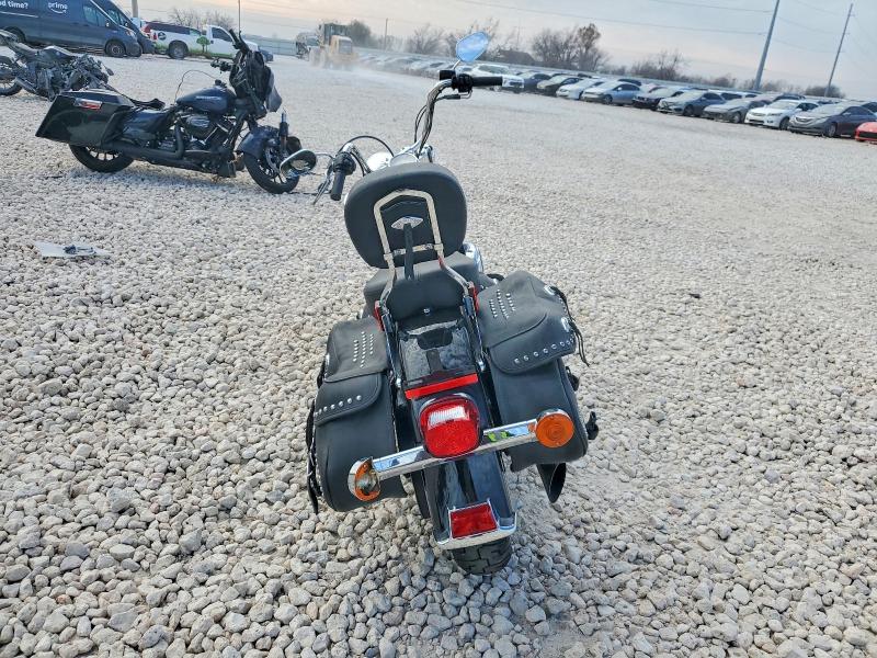 HARLEY-DAVIDSON FL 2012