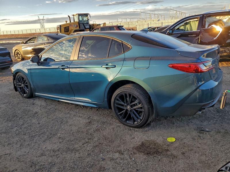 Фото 2 - TOYOTA CAMRY