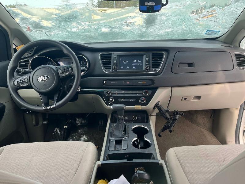 Фото 9 - KIA SEDONA