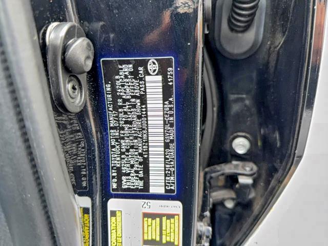 Фото 10 - TOYOTA CAMRY