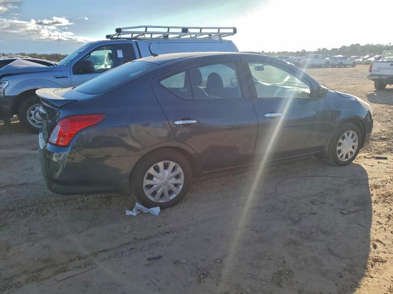 Фото 3 - NISSAN VERSA