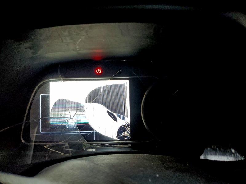 Фото 9 - NISSAN LEAF