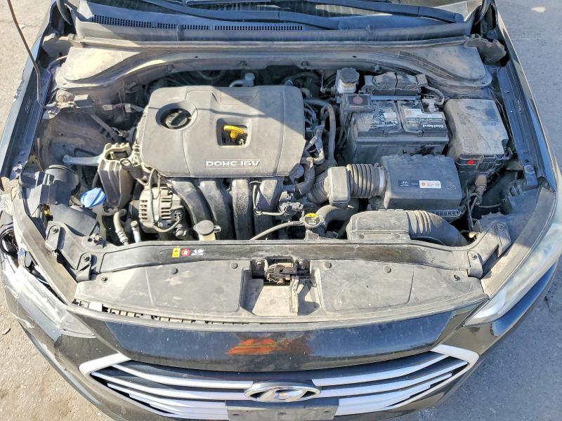 Фото 11 - HYUNDAI ELANTRA