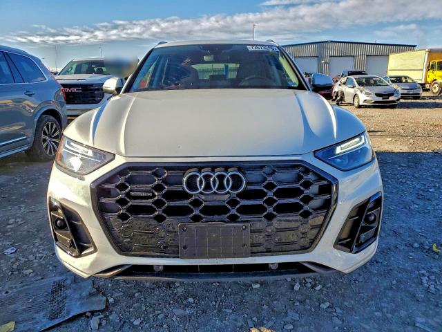 Фото 5 - AUDI Q5