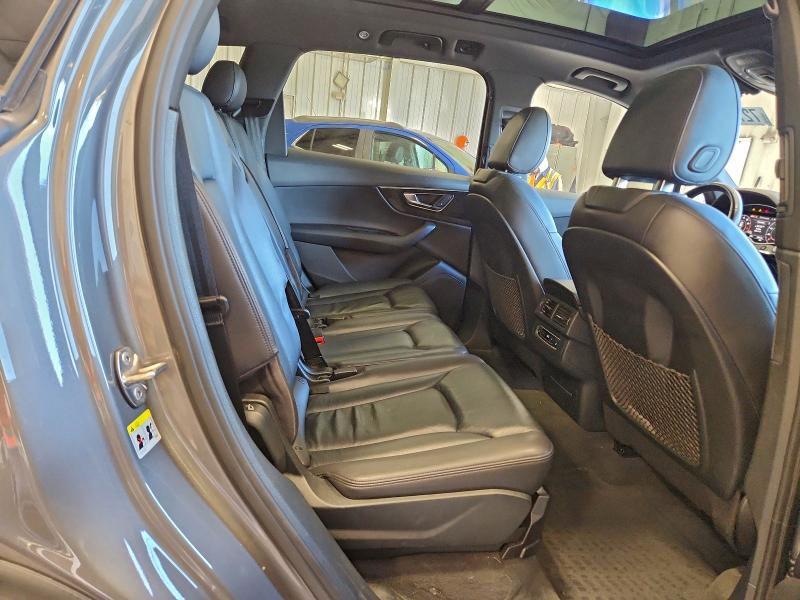 Фото 11 - AUDI Q7