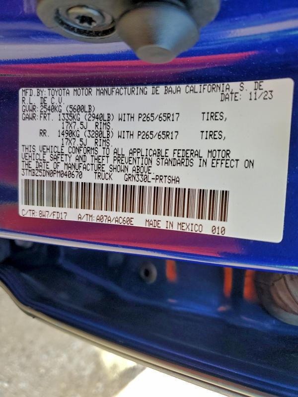 Фото 13 - TOYOTA TACOMA
