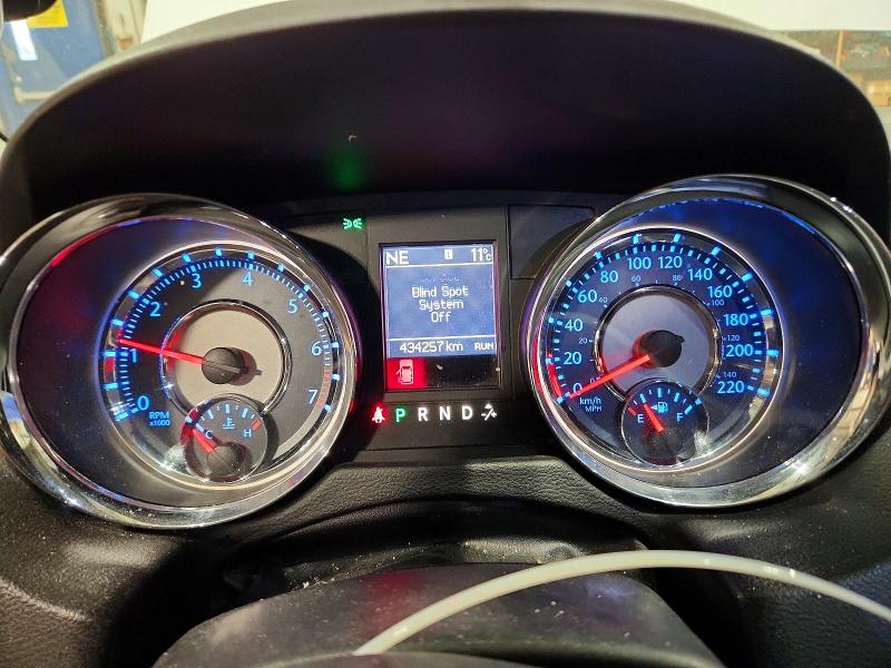 Фото 9 - CHRYSLER MINIVAN