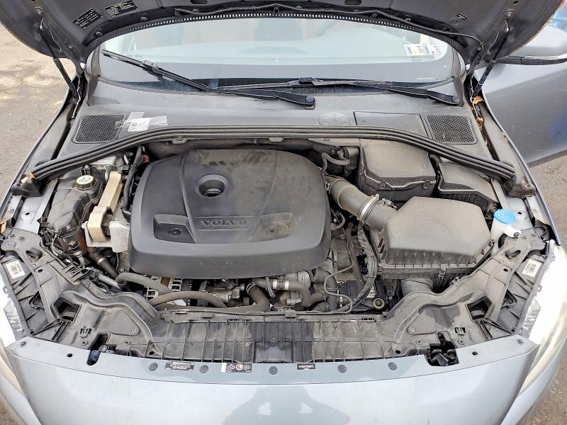 Фото 11 - VOLVO S60