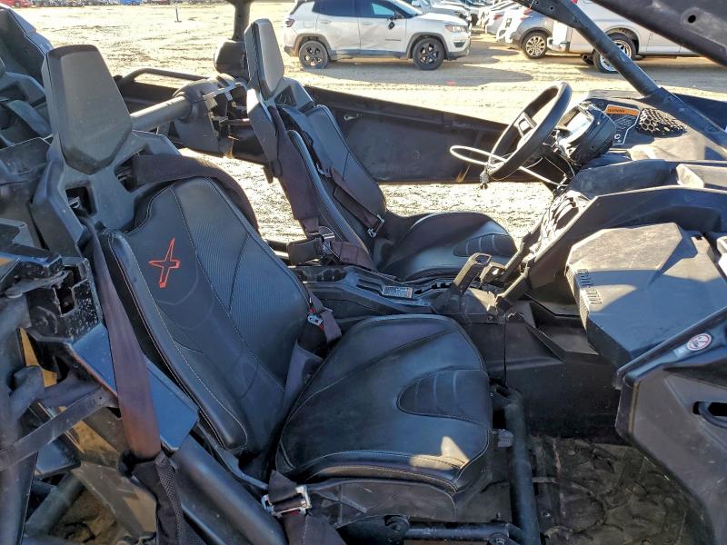 CAN-AM MAVERICK X 2020