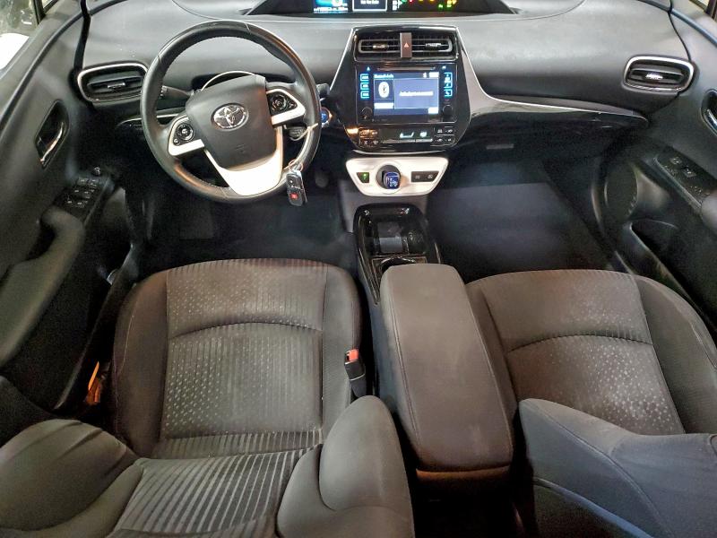 Фото 8 - TOYOTA PRIUS