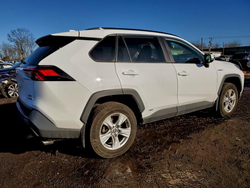 Фото 3 - TOYOTA RAV4