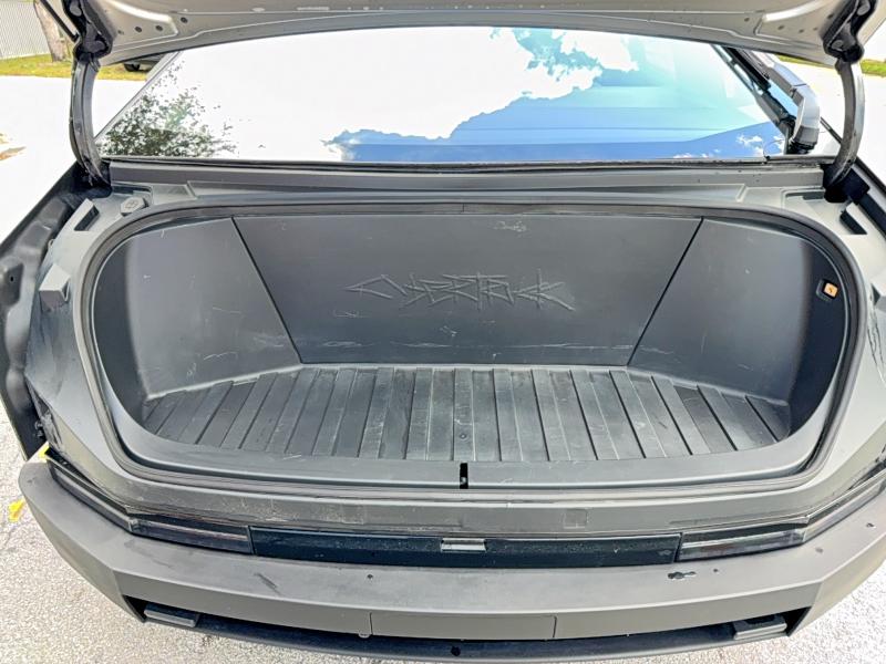 Фото 7 - TESLA CYBERTRUCK