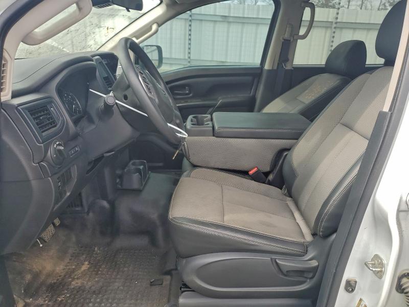 Фото 7 - NISSAN TITAN