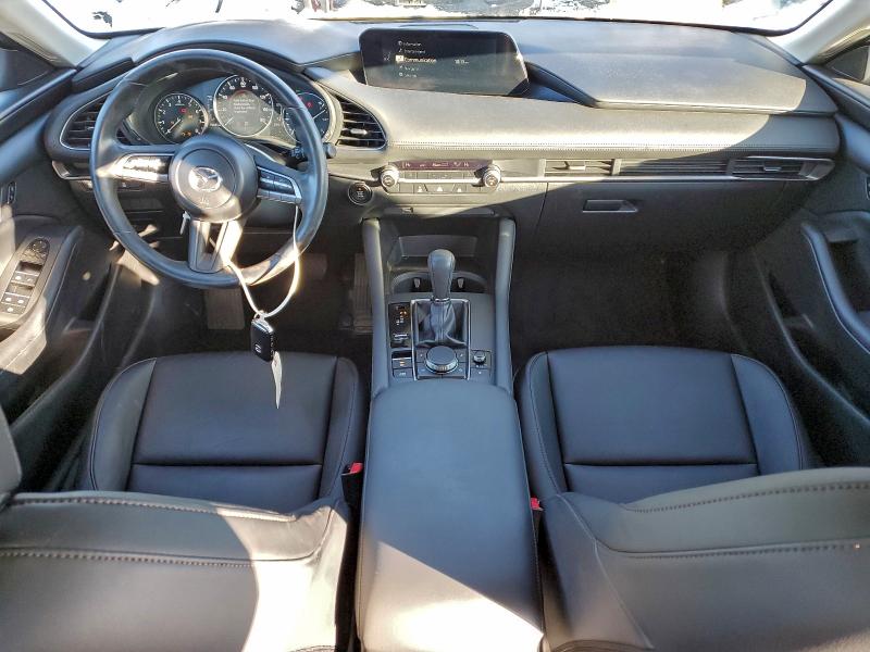 Фото 8 - MAZDA 3