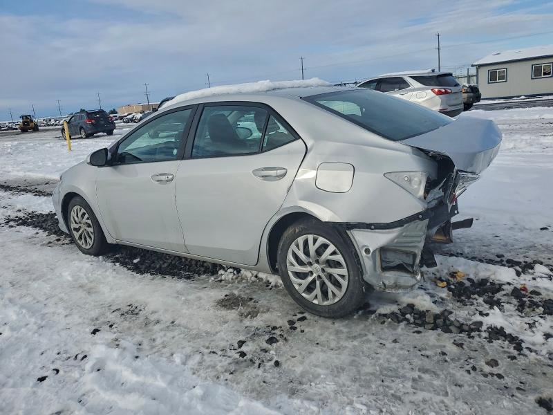 Фото 2 - TOYOTA COROLLA