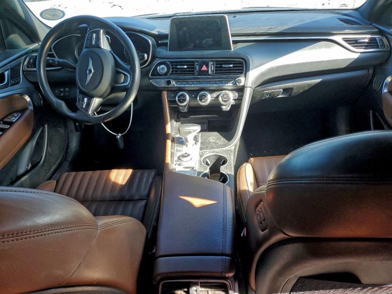 Фото 8 - GENESIS G70