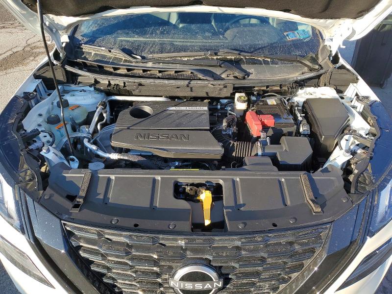 Фото 12 - NISSAN ROGUE