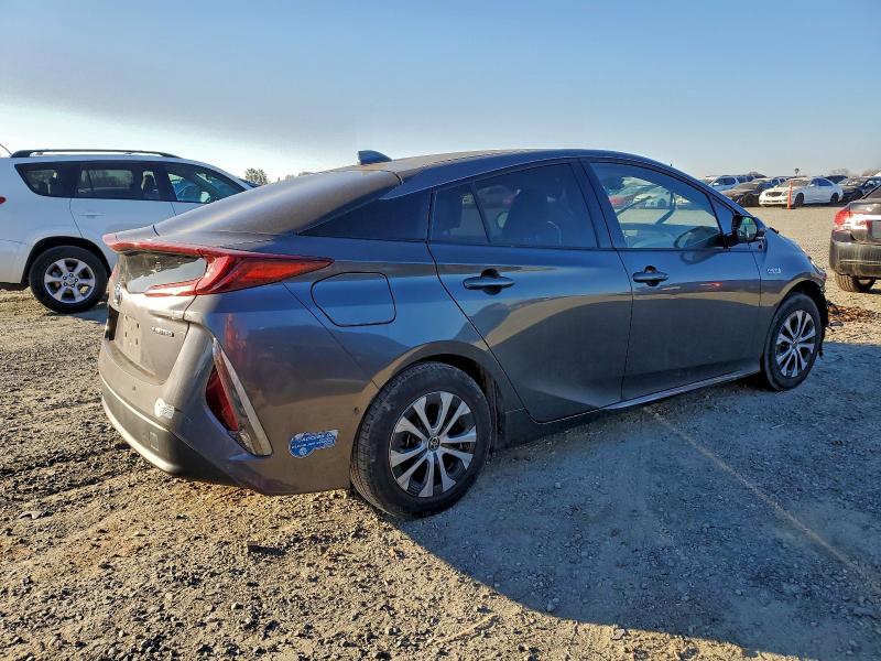 Фото 3 - TOYOTA PRIUS