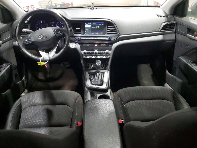 Фото 8 - HYUNDAI ELANTRA