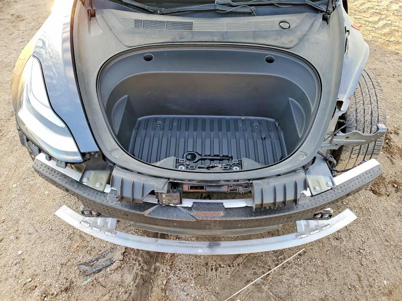 Фото 11 - TESLA MODEL 3