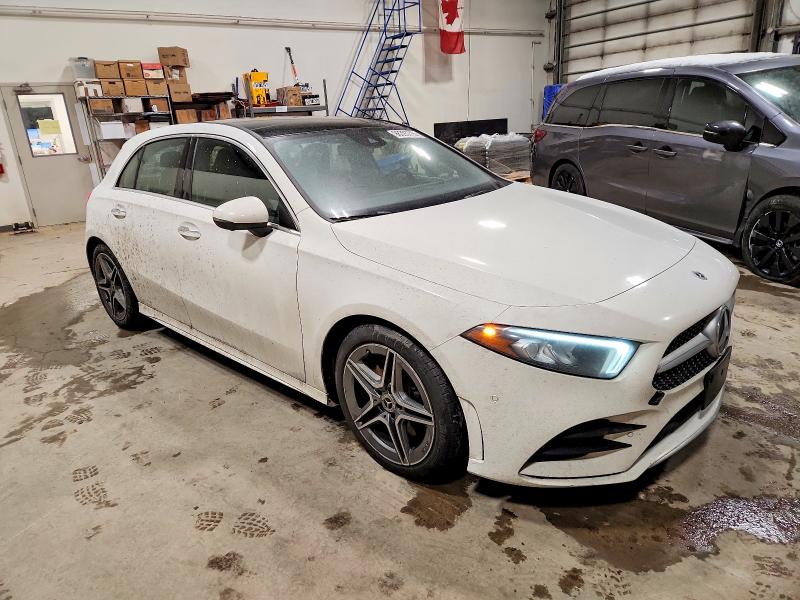 Фото 4 - MERCEDES-BENZ A-CLASS