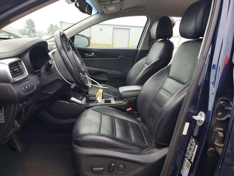 Фото 7 - KIA SORENTO