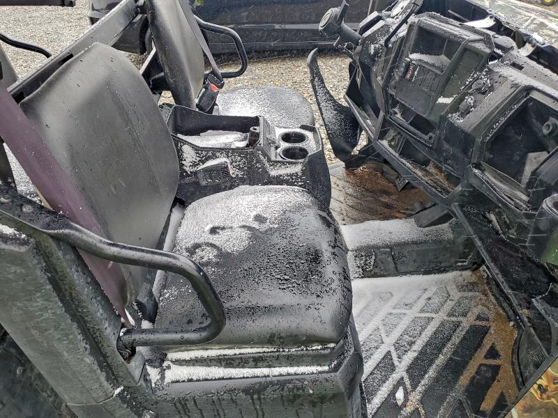 POLARIS SIDEBYSIDE 2015