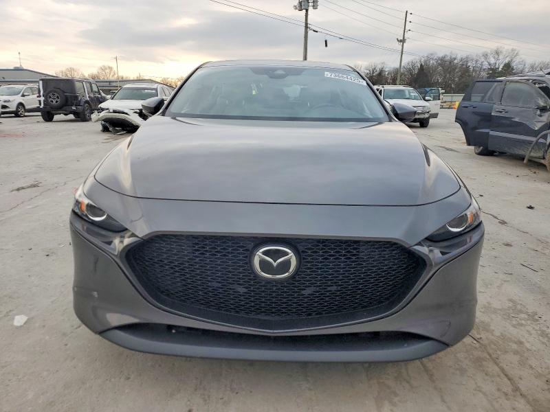 Фото 5 - MAZDA 3