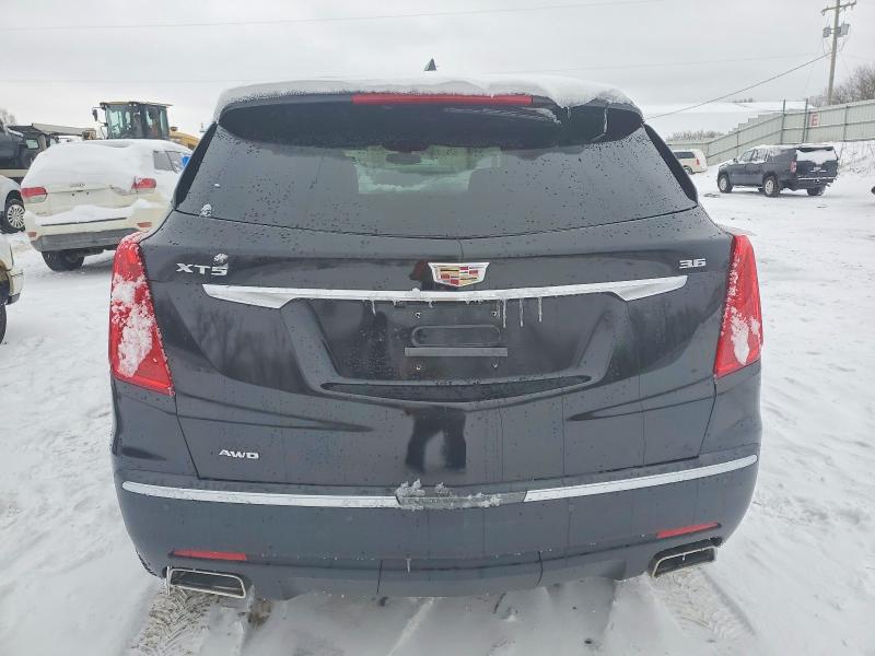 Фото 6 - CADILLAC XT5