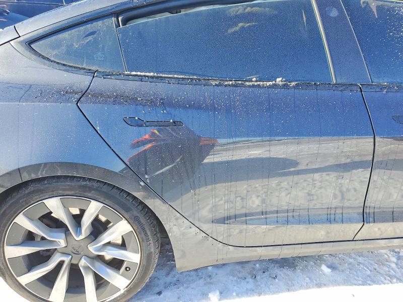 Фото 10 - TESLA MODEL 3